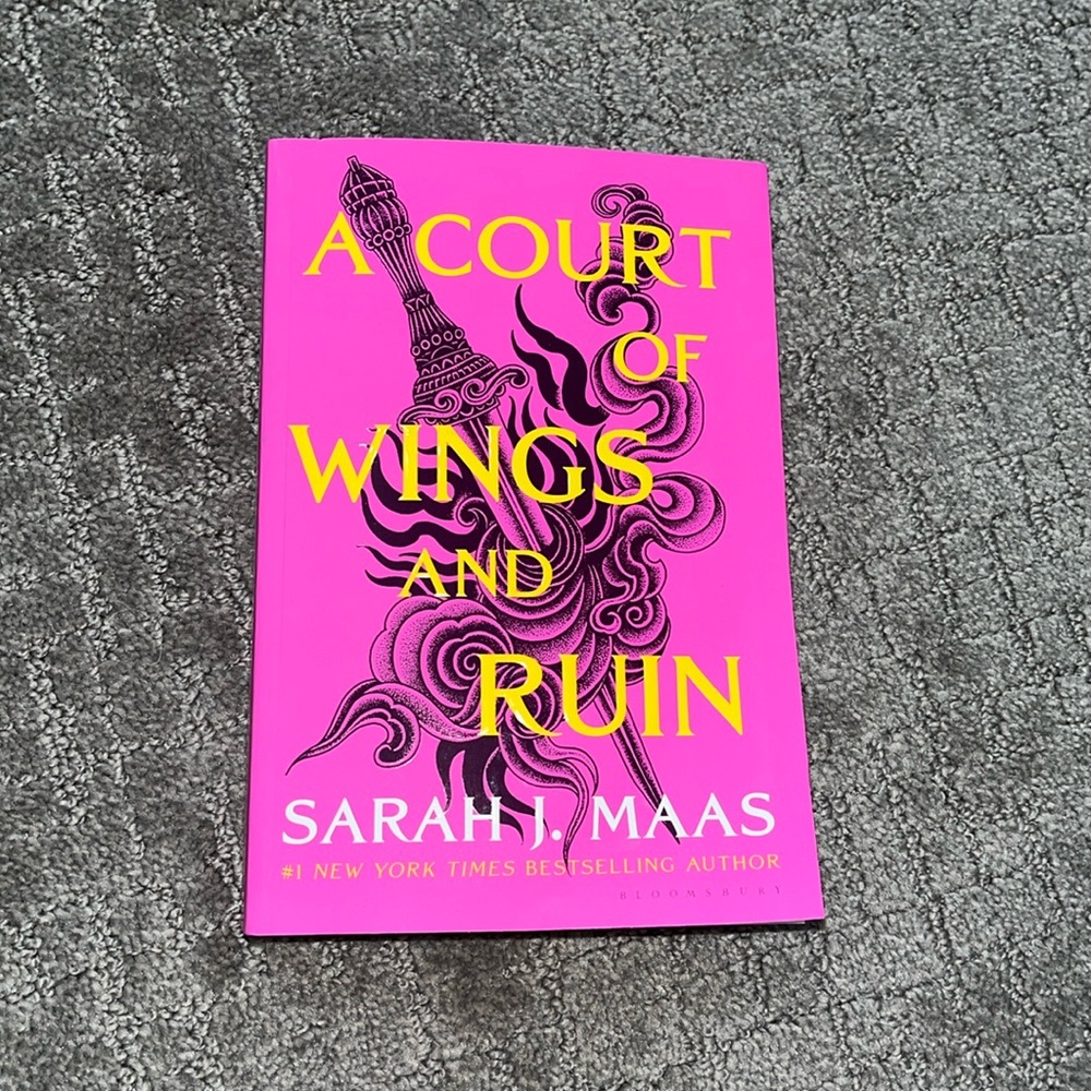 A Court of Wings and Ruin SJM ACOTAR Book